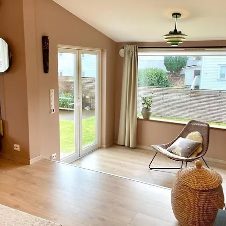 Family Twinhouse 别墅